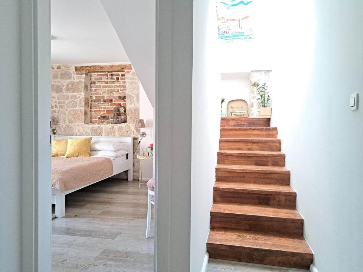 Guest House Kala สปลิท ภายนอก รูปภาพ
